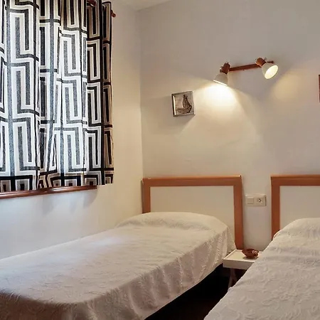 Adosado La Racona, Rotas De *